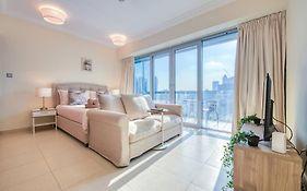 Prime Retreats- Downtown Dubai